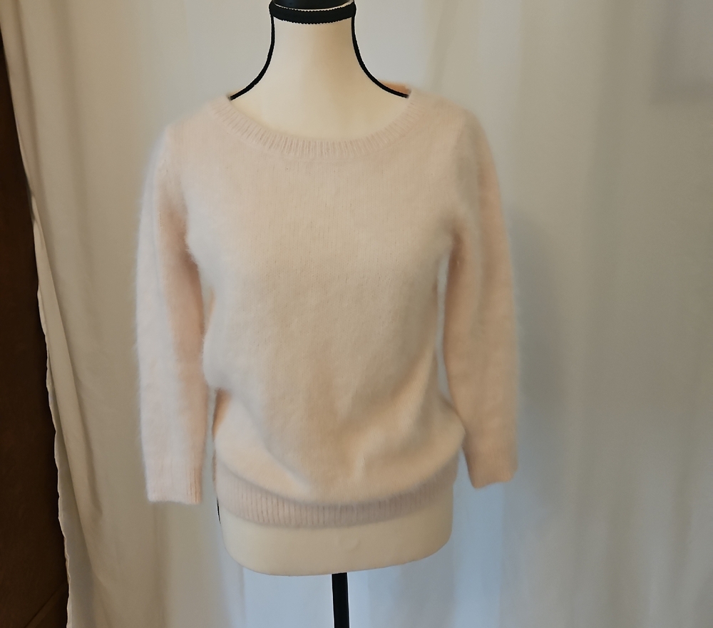 Club Monaco Women's Blush Pink Angora Sweater With 3/4 Sleeves, Size XS